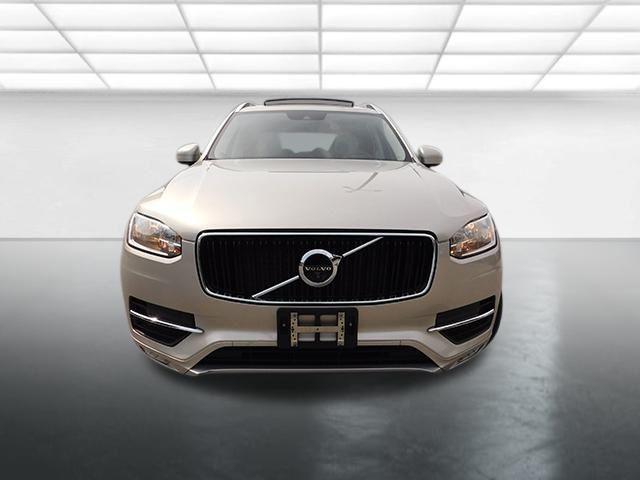 Photo of 2016 Luminous Sand Volvo XC90