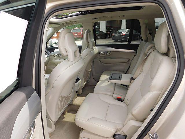 Photo of 2016 Luminous Sand Volvo XC90