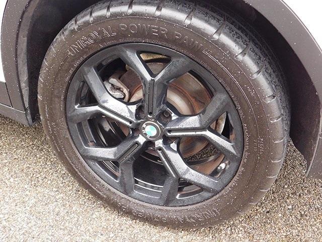 Photo of 2021 Mineral White Metallic BMW X3