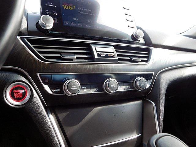Photo of 2021 Platinum White Pearl Honda Accord