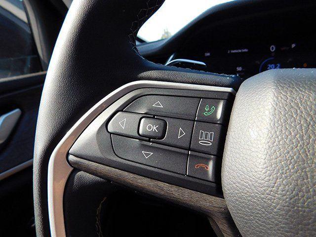 Photo of 2023 Bright White Clearcoat Jeep Grand Cherokee