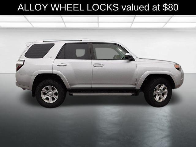Photo of 2016 Silver Toyota 4Runner
