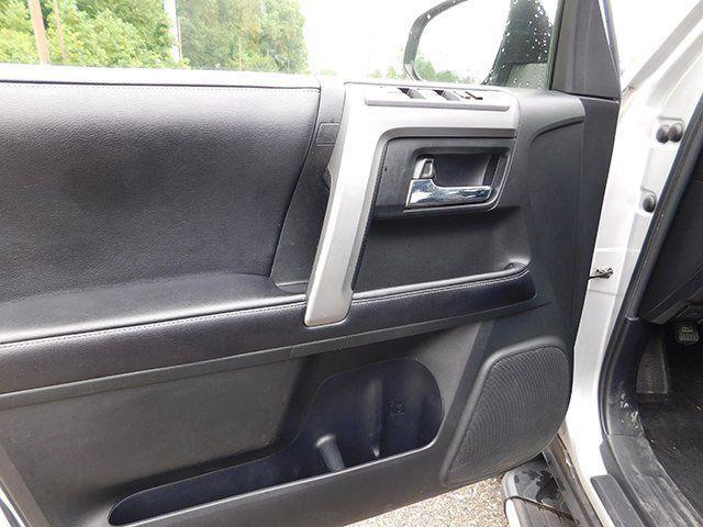 Photo of 2016 Silver Toyota 4Runner