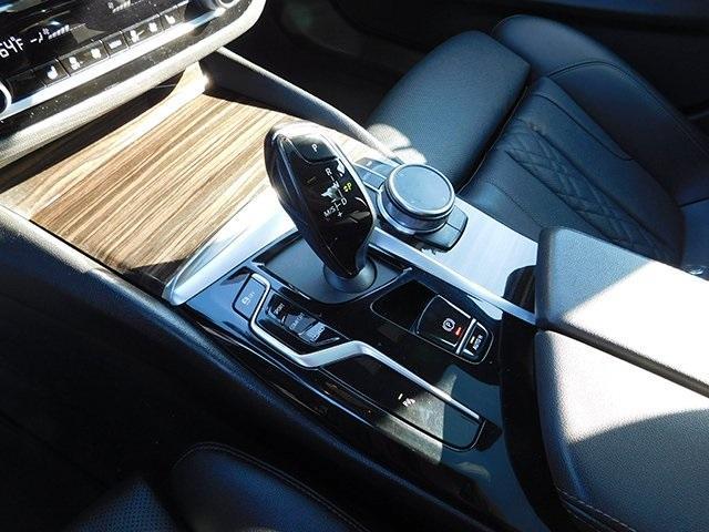 Photo of 2021 Glacier Silver Metallic BMW 530