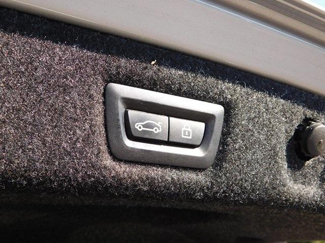 Photo of 2021 Glacier Silver Metallic BMW 530