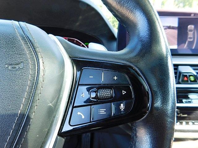 Photo of 2021 Glacier Silver Metallic BMW 530