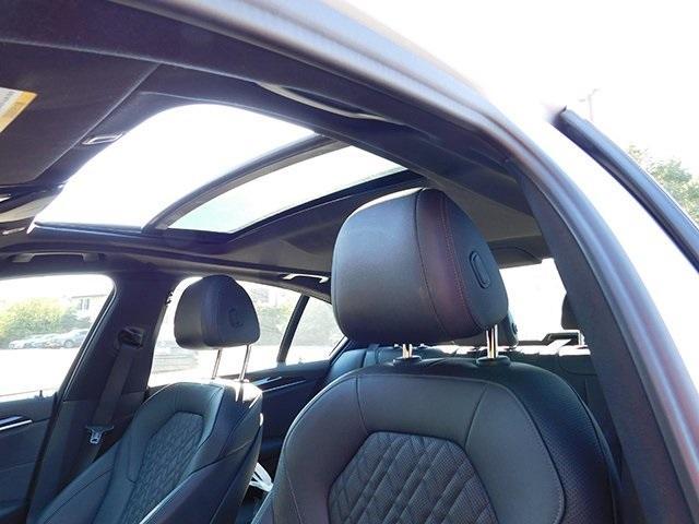 Photo of 2021 Glacier Silver Metallic BMW 530