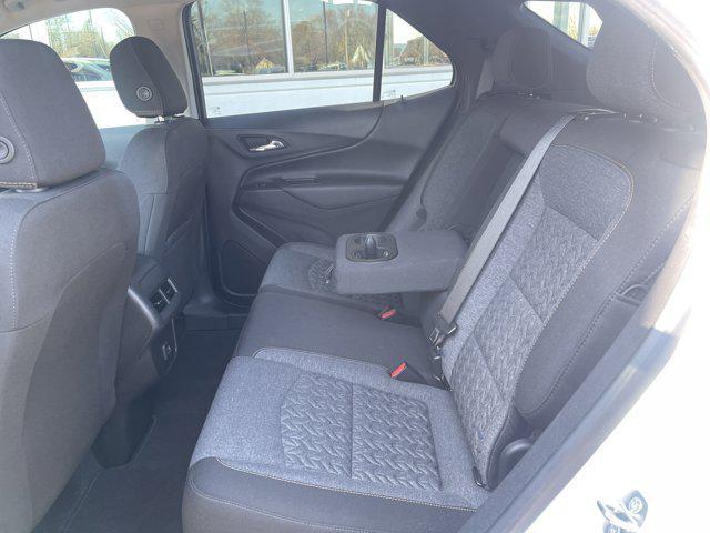 Photo of 2023 Summit White Chevrolet Equinox