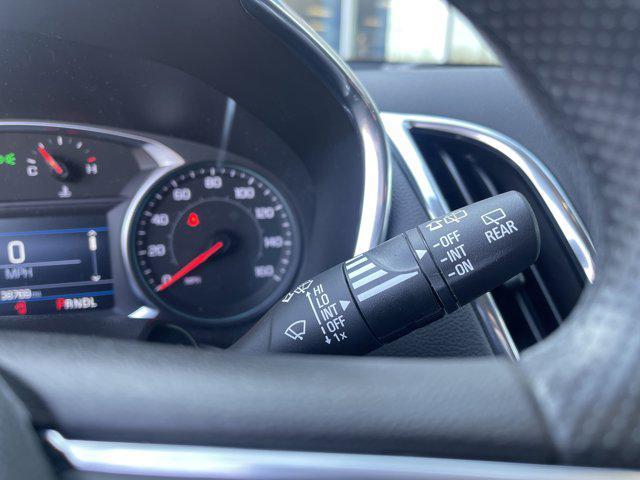 Photo of 2023 Summit White Chevrolet Equinox
