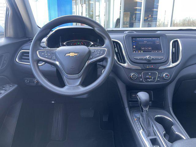 Photo of 2023 Summit White Chevrolet Equinox