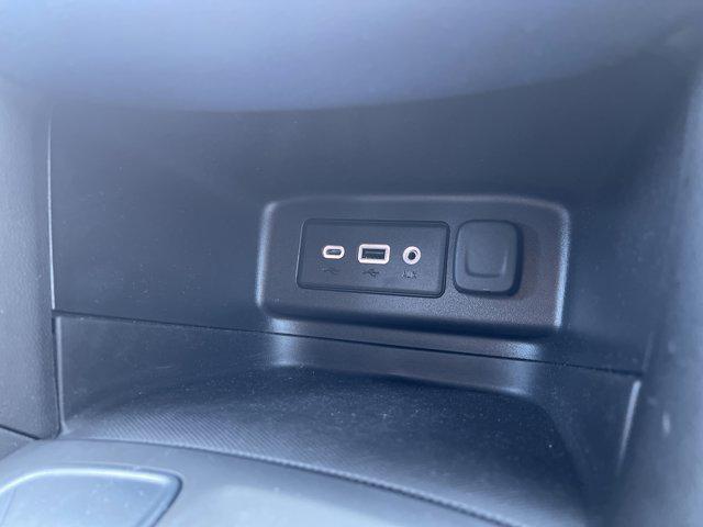 Photo of 2023 Summit White Chevrolet Equinox