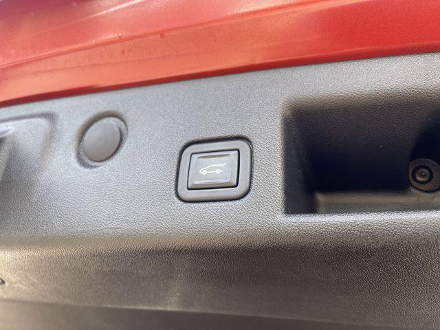 Photo of 2020 Cayenne Orange Metallic Chevrolet Equinox