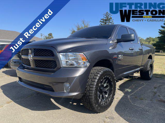 Photo of 2018 Brilliant Black Crystal Pearlcoat RAM 1500