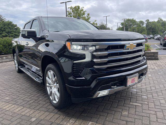 Photo of 2023 Black Chevrolet Silverado 1500