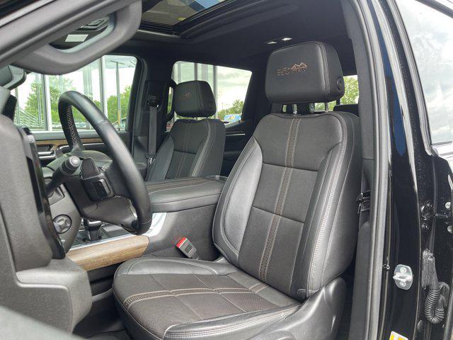 Photo of 2023 Black Chevrolet Silverado 1500