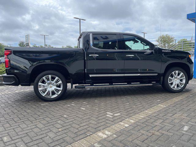 Photo of 2023 Black Chevrolet Silverado 1500