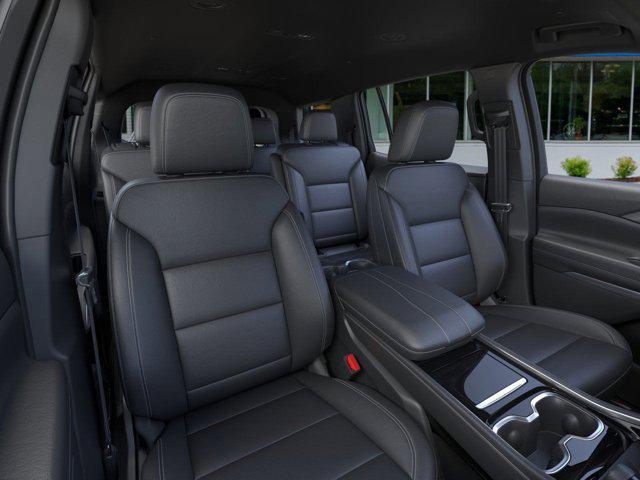 Photo of 2025 Mosaic Black Metallic Chevrolet Traverse