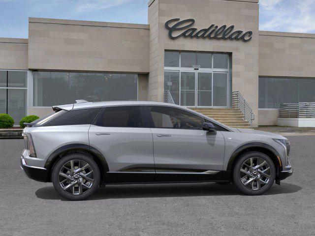 Photo of 2025 Argent Silver Metallic Cadillac OPTIQ