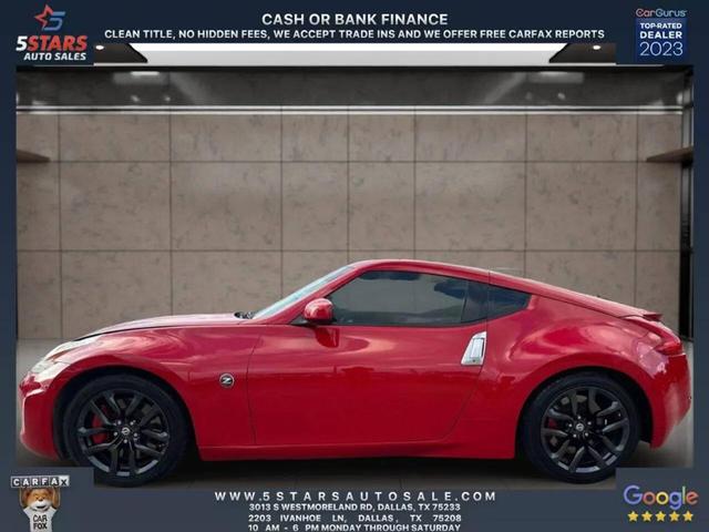 Photo of 2015 Solid Red Nissan 370Z
