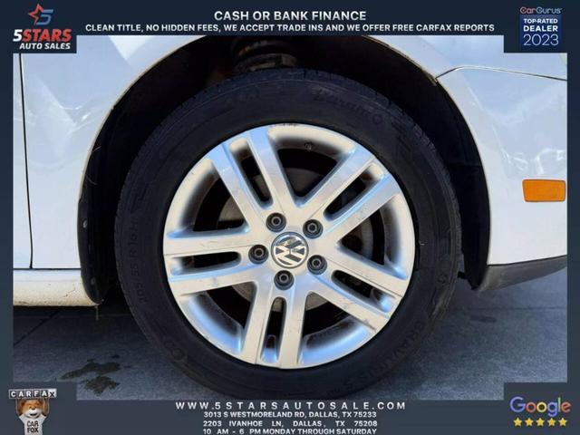 Photo of 2007 White Volkswagen Rabbit