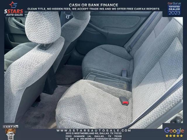 Photo of 2000 Gray Honda Civic