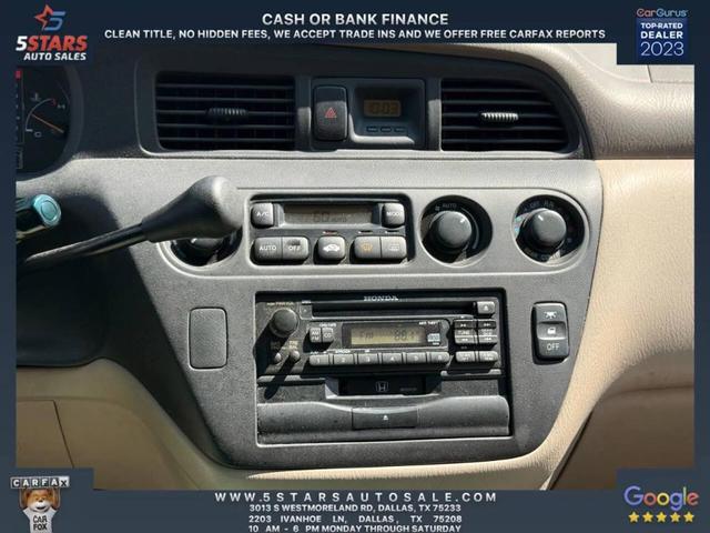 Photo of 2002 Gold Honda Odyssey