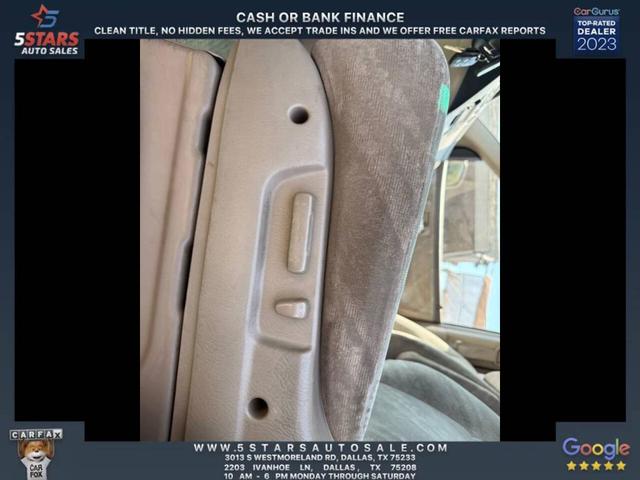 Photo of 2002 Gold Honda Odyssey