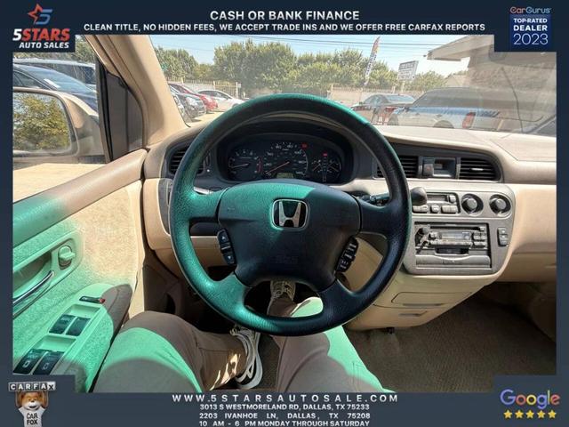 Photo of 2002 Gold Honda Odyssey