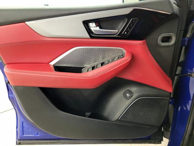 Photo of 2022 Blue Acura MDX