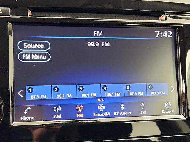 Photo of 2021 Silver Nissan Rogue Sport