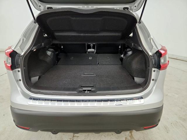 Photo of 2021 Silver Nissan Rogue Sport