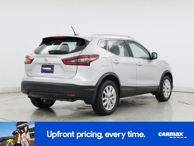 Photo of 2021 Silver Nissan Rogue Sport