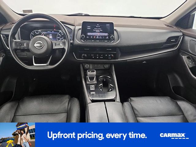 Photo of 2023 White Nissan Rogue