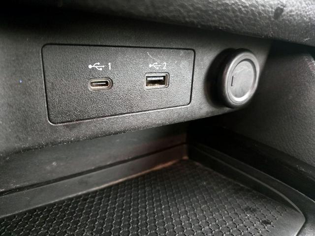 Photo of 2023 White Nissan Rogue