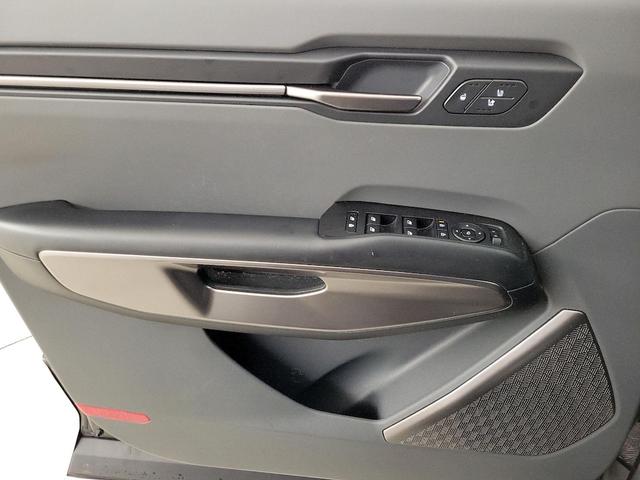 Photo of 2024 Black Kia EV9