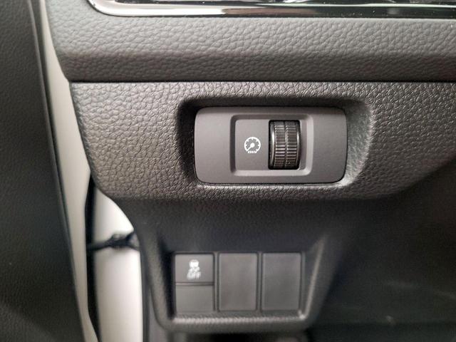 Photo of 2025 White Honda Civic