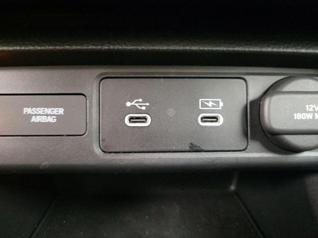 Photo of 2025 White Honda Civic