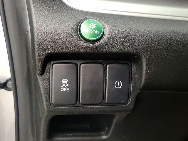 Photo of 2016 Silver Honda CR-V