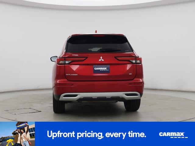 Photo of 2022 Red Mitsubishi Outlander