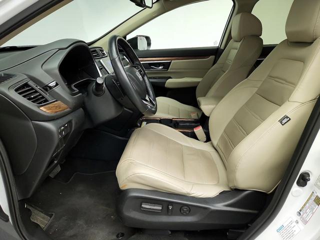Photo of 2022 White Honda CR-V Hybrid