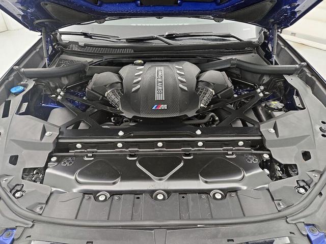 Photo of 2022 Blue BMW X5