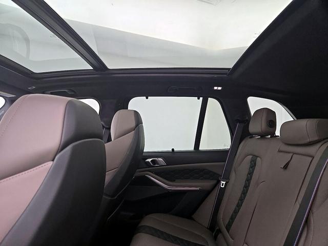 Photo of 2022 Blue BMW X5