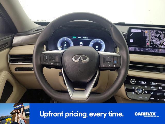 Photo of 2023 White INFINITI QX60