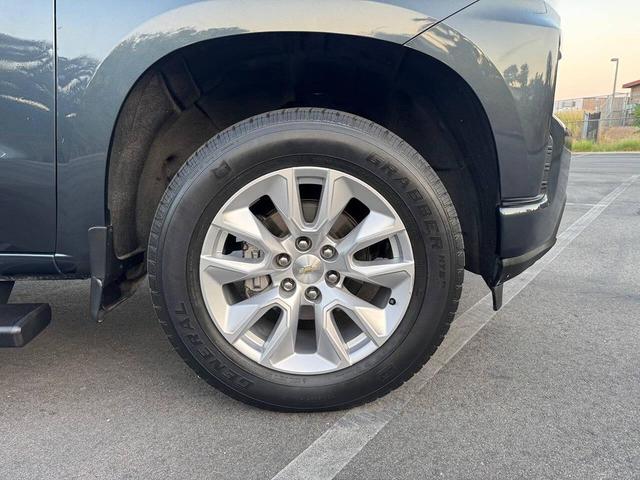 Photo of 2021 Shadow Gray Metallic Chevrolet Silverado 1500