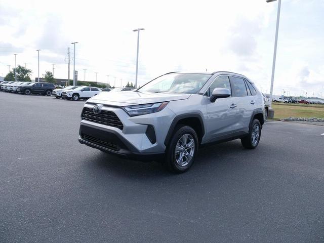 Photo of 2024 Silver Sky Metallic Toyota RAV4