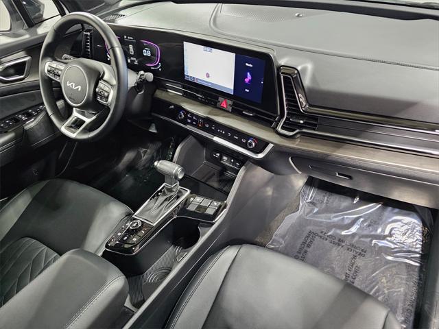 Photo of 2024 Glacial White Pearl Kia Sportage