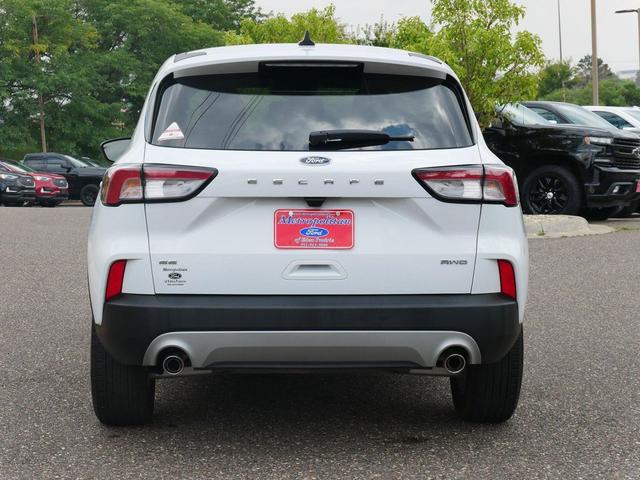 Photo of 2022 Oxford White Ford Escape