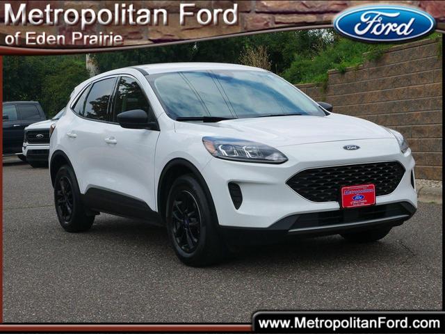 Photo of 2022 Oxford White Ford Escape