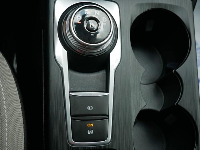 Photo of 2022 Oxford White Ford Escape