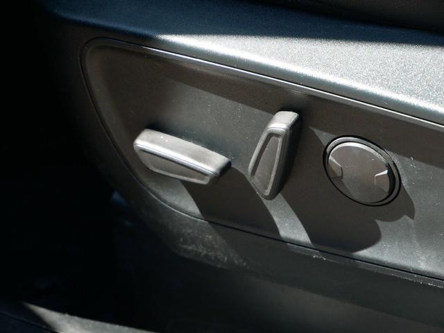 Photo of 2021 Carbonized Gray Metallic Ford Escape